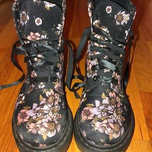 Floral Dr Marten Beckett Boots